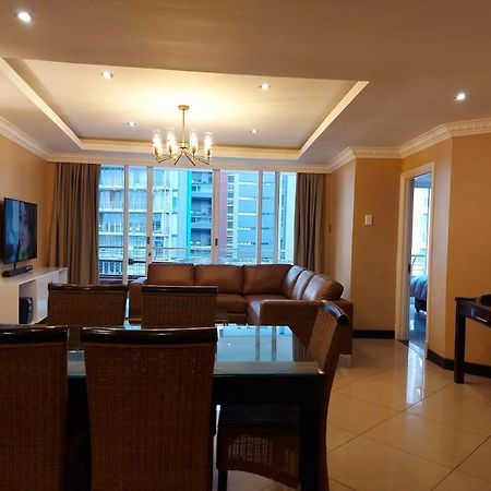Ocean Sunrise At The Sails - Durban Point Waterfront Apartment Exterior foto